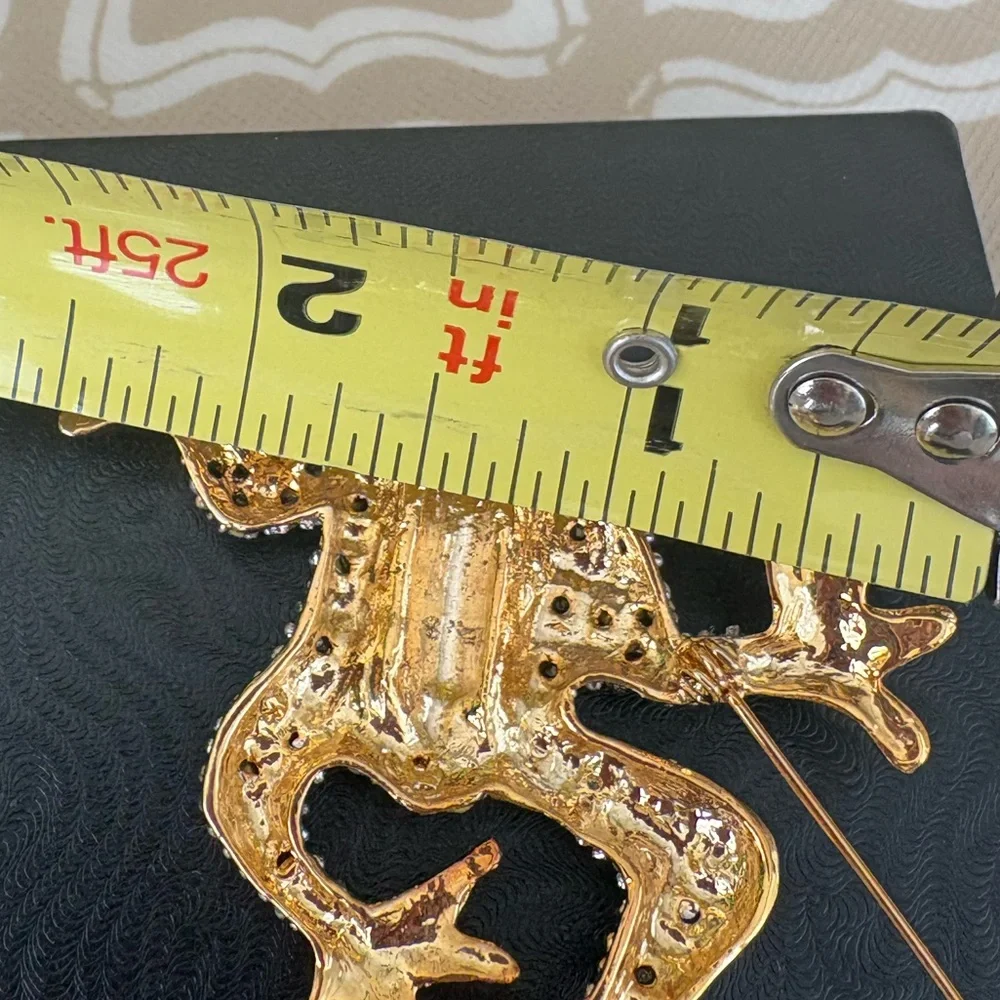 Kenneth Jay Lane frog brooch rhinestone gold tone new KJL - Picture 16 of 16